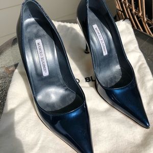 Manolo Blahnik Nave patent leather heels 36